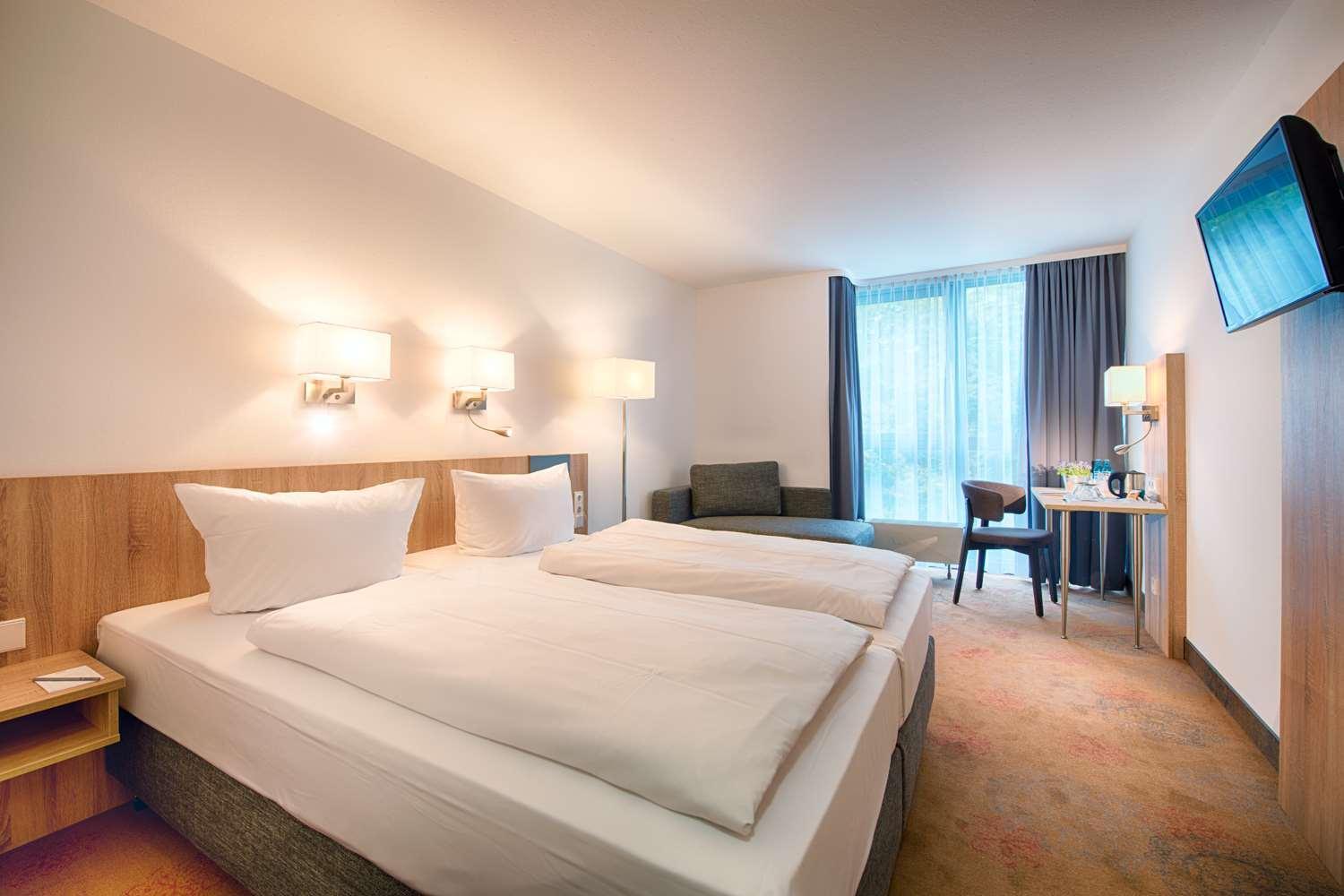 Achat Airport Messe Hotel 3*